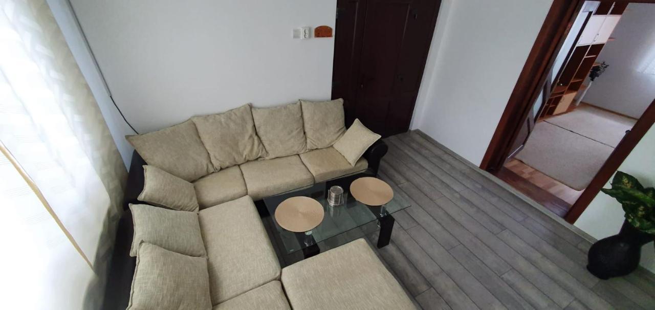 Appartamento Casa Alex si Daiana Orşova Esterno foto