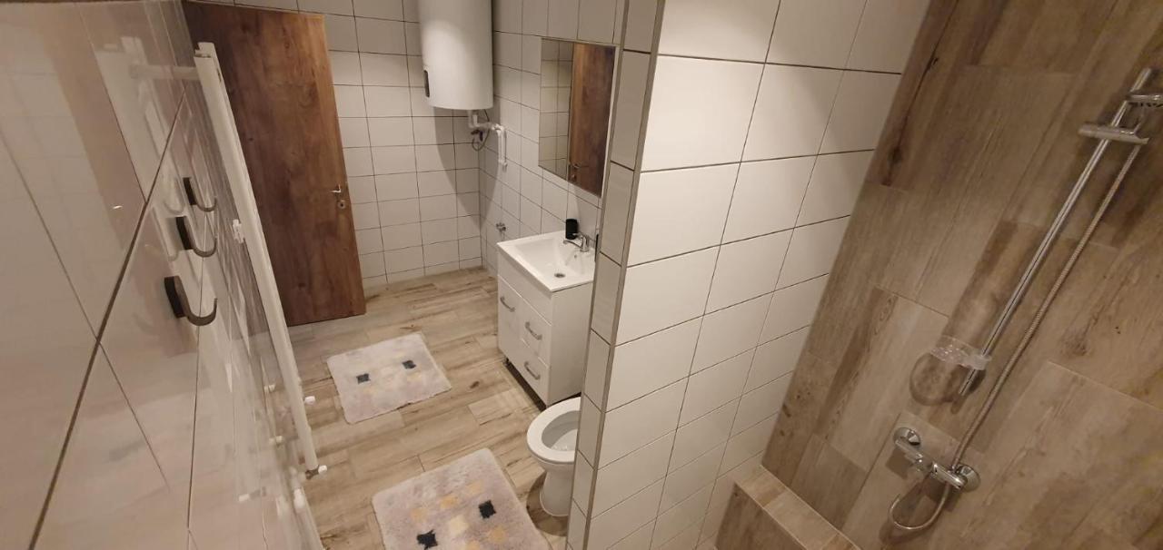 Appartamento Casa Alex si Daiana Orşova Esterno foto